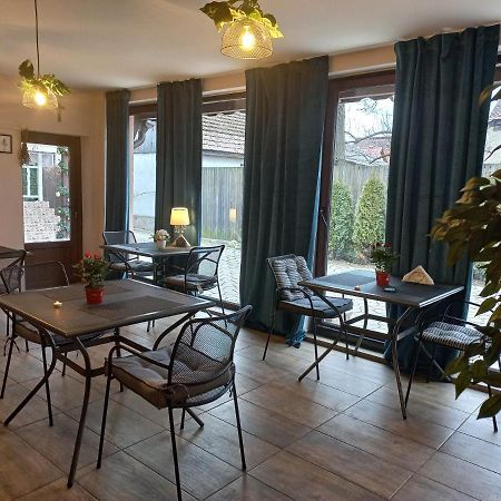 Casa Maria Roses Hotell Rîşnov Eksteriør bilde