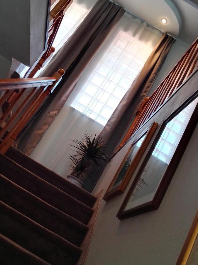 Casa Maria Roses Hotell Rîşnov Eksteriør bilde
