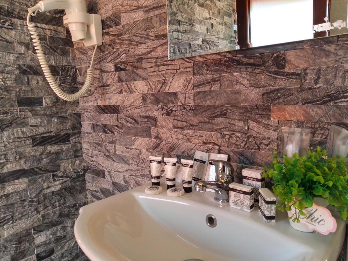 Casa Maria Roses Hotell Rîşnov Eksteriør bilde