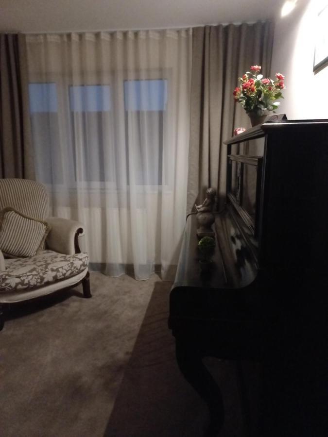 Casa Maria Roses Hotell Rîşnov Eksteriør bilde